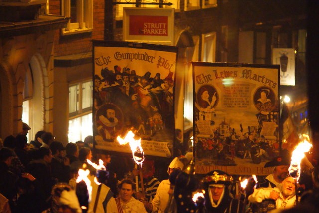 lewes bonfire night